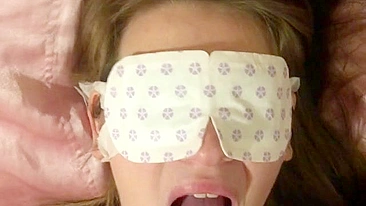 Namorada Safada com Gozada na Cara em Pornô Caseiro