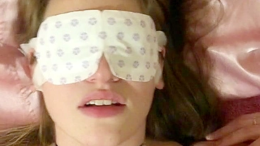 Namorada Safada com Gozada na Cara em Pornô Caseiro