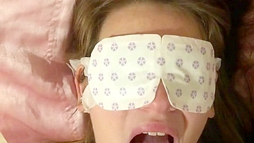 Namorada Safada com Gozada na Cara em Pornô Caseiro