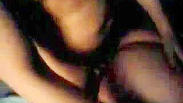 Esposa Amadora em Trio Caseiro com Dois Caras Tarados