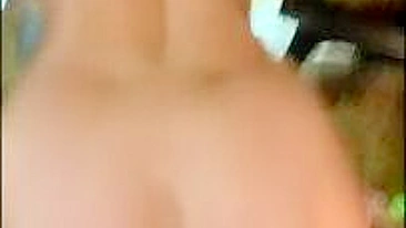 MILF Levando Pauzão em Ménage Amador com Marido e Swinger