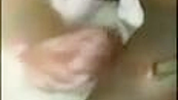 Ruiva Esposa em Boquete Interracial com Trio