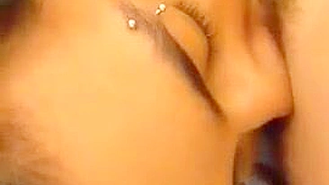 Gordinhas BBW Chupando em Trio Caseiro de Mamada