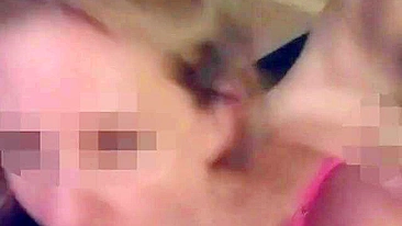 Loira Casada em Ménage Quente Caseiro com Corninho e Amigo