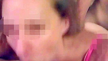 Loira Casada em Ménage Quente Caseiro com Corninho e Amigo