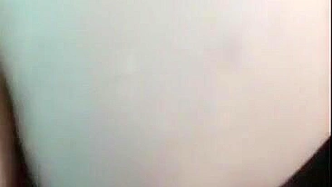 Adolescentes Asiáticas Bissexuais em Trio Quente Amador