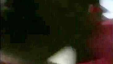 Esposa Amadora Gangbanged em Suruba Caseira com Marido e Amigo