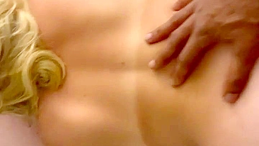 Esposa Amadora em Trio Quente com Negão e Marido