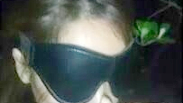 Trio Asiático ao Ar Livre com Boquete, Gozada e Facial