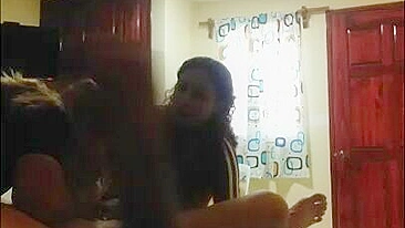 Lésbicas mexicanas em suruba caseira amadora