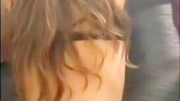 Esposa Safada em Ménage Selvagem - Pornô Caseiro com Corninho