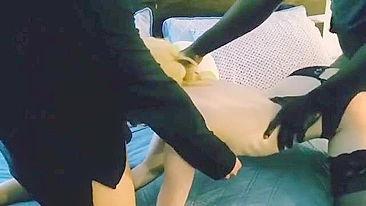 Loira Esposa em Suruba Interracial de Trio com Marido Corno