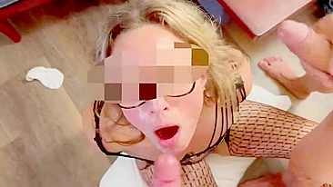 Esposa Insaciável Leva Dupla Gozada no Rosto em Pornô Caseiro XXX