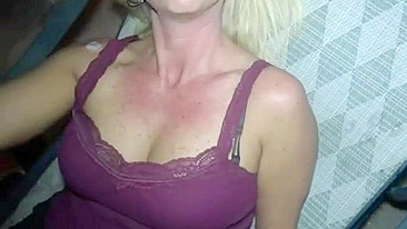 Loira Esposa em Dupla Gozada na Cara no Pornô Amador Caseiro