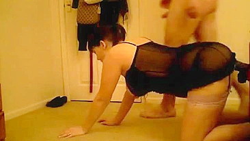 MILF Casada em Pornô Caseiro com Pau, Vibrador, BBW e Trio Gordinho