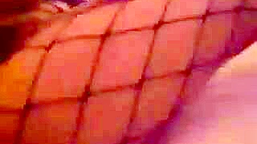 Francesa MILF em Suruba com Meia e Liga Caseira