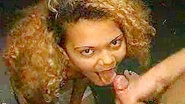 Adolescente Alemã Negra Amadora Engole 3 Gozadas em Boquete e Bukkake Facial