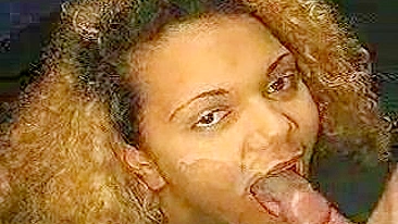 Adolescente Alemã Negra Amadora Engole 3 Gozadas em Boquete e Bukkake Facial