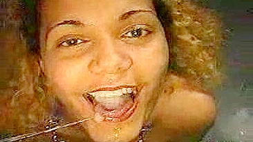 Adolescente Alemã Negra Amadora Engole 3 Gozadas em Boquete e Bukkake Facial