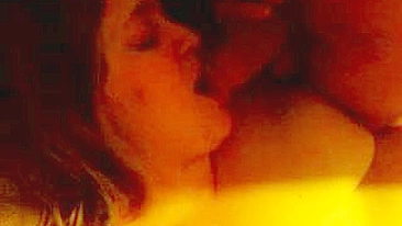 Ménage Caseiro de MILF com Esposa e Amiga