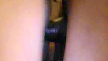 Esposa Peituda Insaciável em Gangbang Interracial a Três