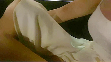 Sexo Público no Carro com uma Mulher Incrível