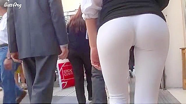 Escândalo! Bunda Argentina Rebolando em Calça Justa