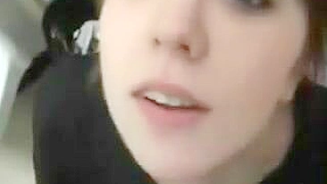 Colegas Safados Fazem Sexo Quente e Imperdoável no Banheiro