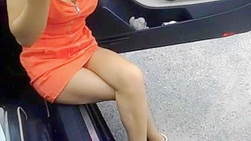 Esposa Pega Chupando Pau e Levando Gozada na Estrada Pública