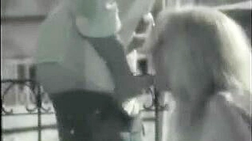 Casal Amador Fodendo no Parque e Lugares Públicos na Câmera