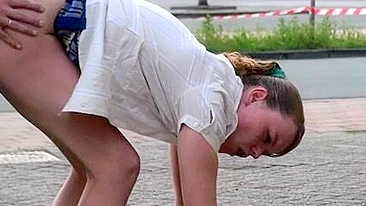 Casal Holandês Transando em Lugares Públicos