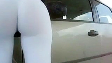 Vídeo Espontâneo: Gata Sexy de Calça Justa no Posto de Gasolina