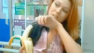 Russa Safada Faz Show Nu no Trabalho pela Cam