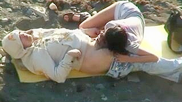 Sexo na Praia Espionado pela Câmera