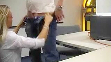 Vídeo quente de sexo no escritório entre chefe e secretária