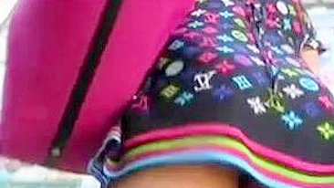 Pernas Gostosas de Latina em Upskirt Voyeur Candid