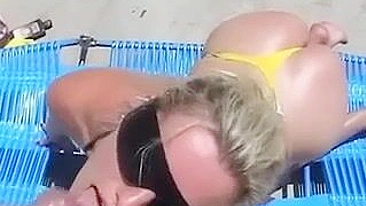 Loira Esposa Linda Recebe Gozada Impressionante ao Ar Livre