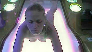 Vídeo Quente de Mulher/Homem/NB Tomando Sol