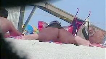 Espionando com Câmera Mulheres Nuas na Praia