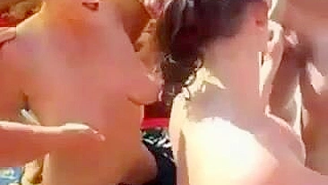 Swingueiros Nudistas Voyeur com Sexo Safado na Praia Filmado