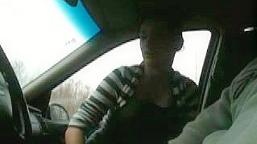 Vídeo Escondido de Boquete com Prostituta no Elevador do Carro