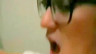 Casal Hipster Amador Fodendo com Tesão em Lugar Público