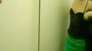 Casal Hipster Amador Fodendo com Tesão em Lugar Público