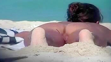 Gata Peituda Safada Se Exibindo pra Olhos Famintos