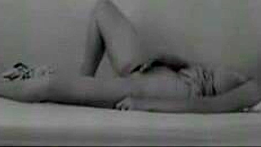 Compilação de Vídeos Espiões de Mulheres se Masturbando e Gozando