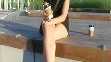 Amadora Flagra Buceta Peluda em Plena Luz do Dia