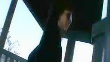 Amadora Flagra Buceta Peluda em Plena Luz do Dia