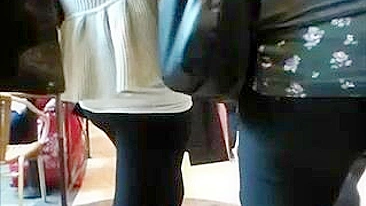 Garota Sexy Filmada em Segredo por Câmera Voyeur