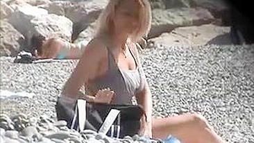 Praia da Riviera Francesa, Topless Filmada por Voyeur, Divina