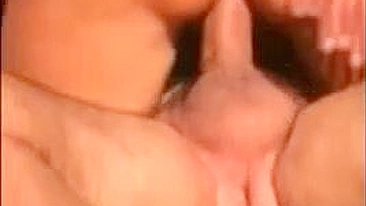 Vídeo de Sexo na Praia: Casal Amador Filmado Fodendo